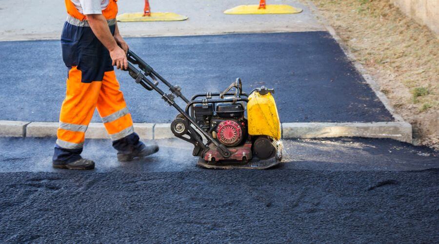 Professional gutter cleaning in Mylo, ND